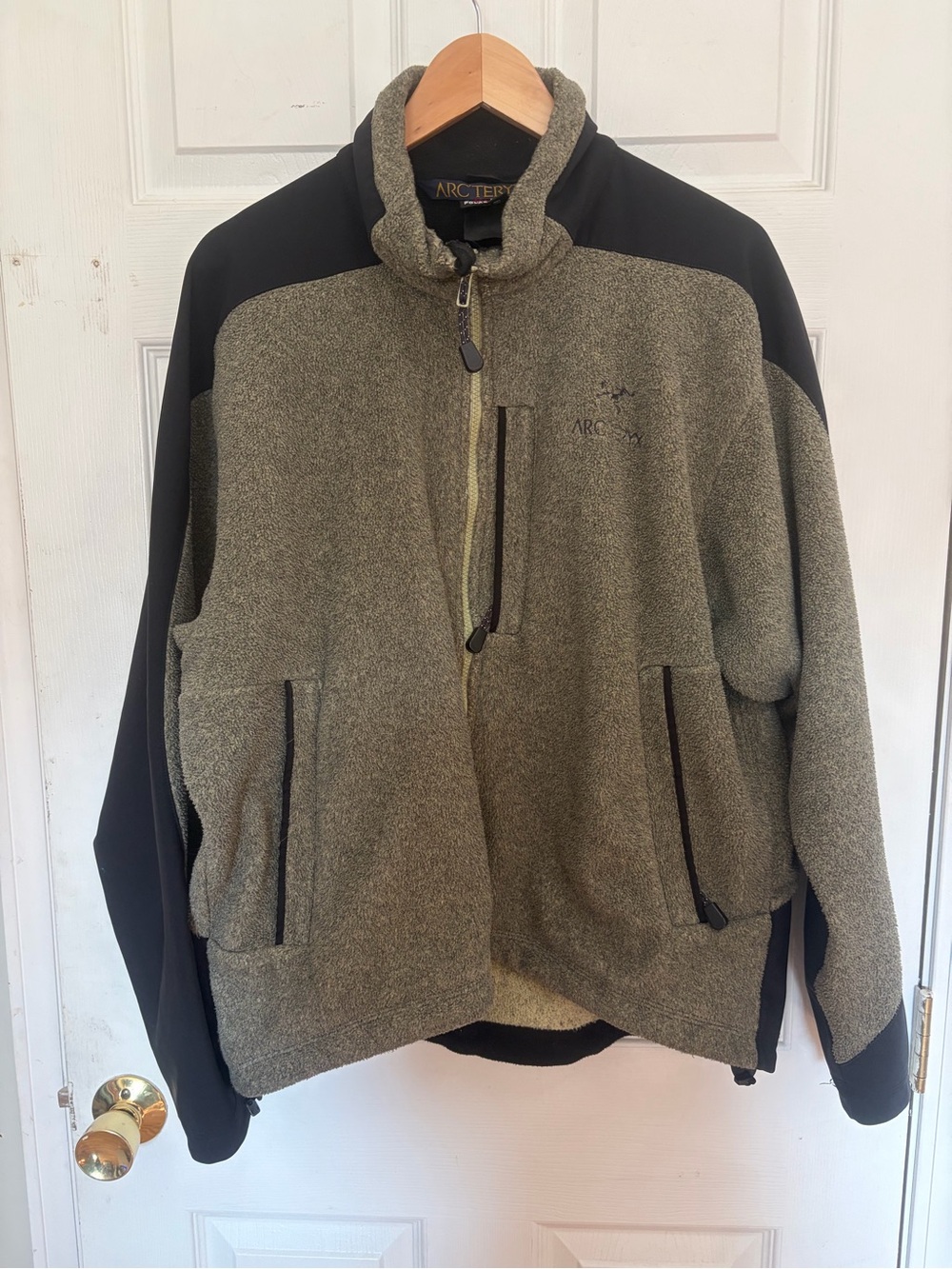 vintage Arc’teryx men’s L early 2000s hybrid fleece jacket grey/green &black